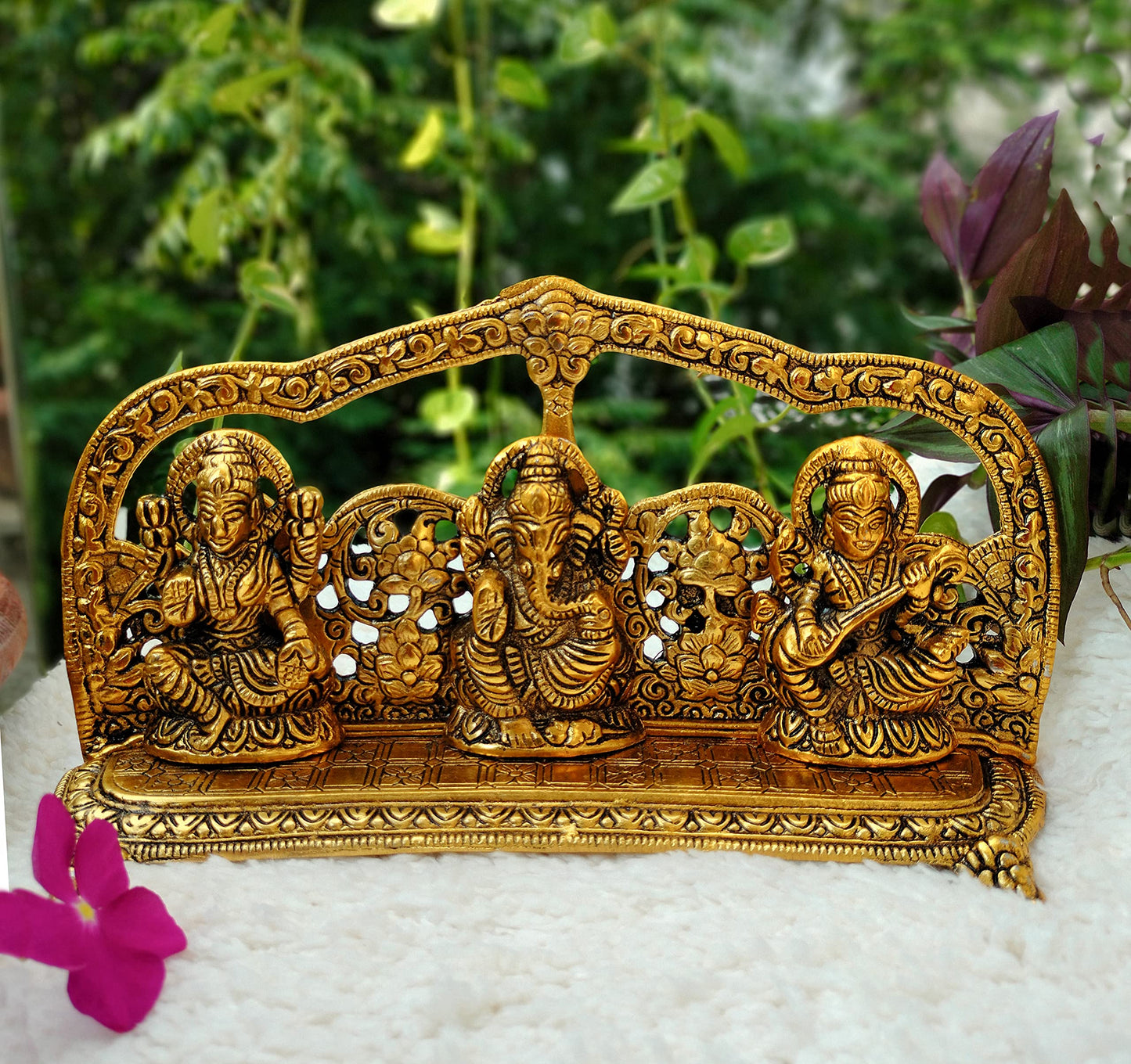 Wonder Care | Ganesha Statue Sculpted in Great Detail in Ivory Antique Finish - Ganesh Idol for Car | Home Decor | Mandir | Gift | Hindu God Idol