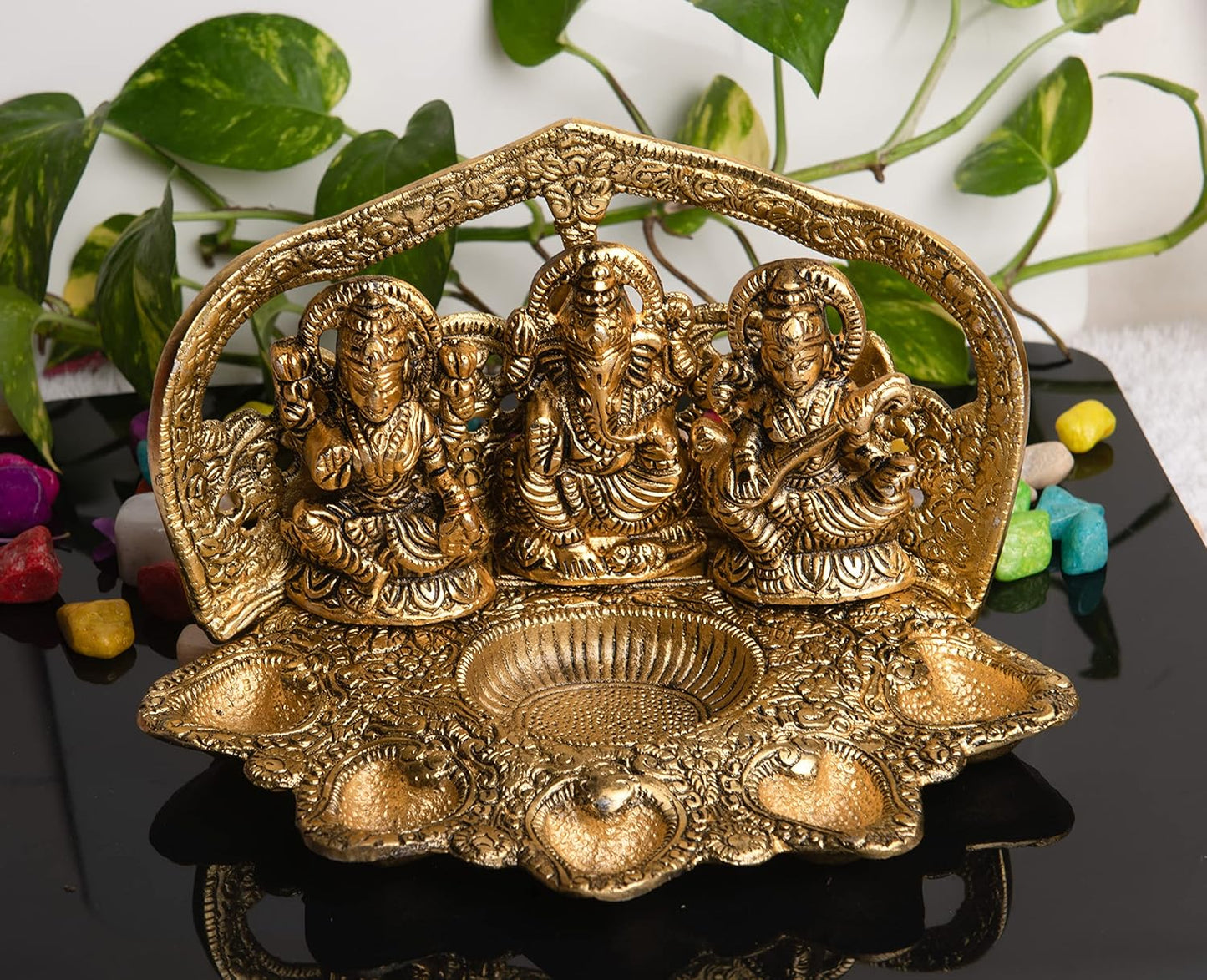 Wonder Care | Ganesha Statue Sculpted in Great Detail in Ivory Antique Finish - Ganesh Idol for Car | Home Decor | Mandir | Gift | Hindu God Idol