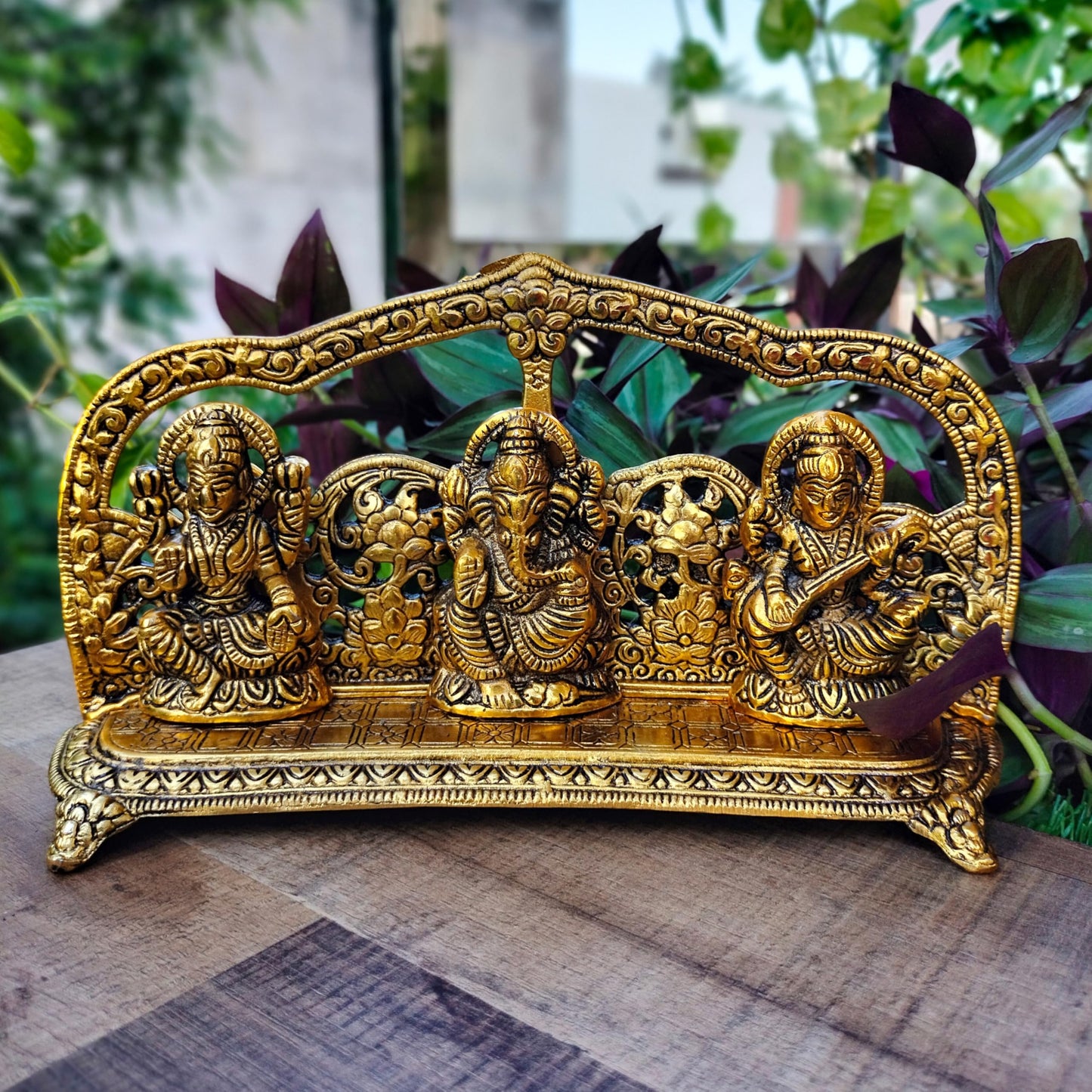 Wonder Care | Ganesha Statue Sculpted in Great Detail in Ivory Antique Finish - Ganesh Idol for Car | Home Decor | Mandir | Gift | Hindu God Idol