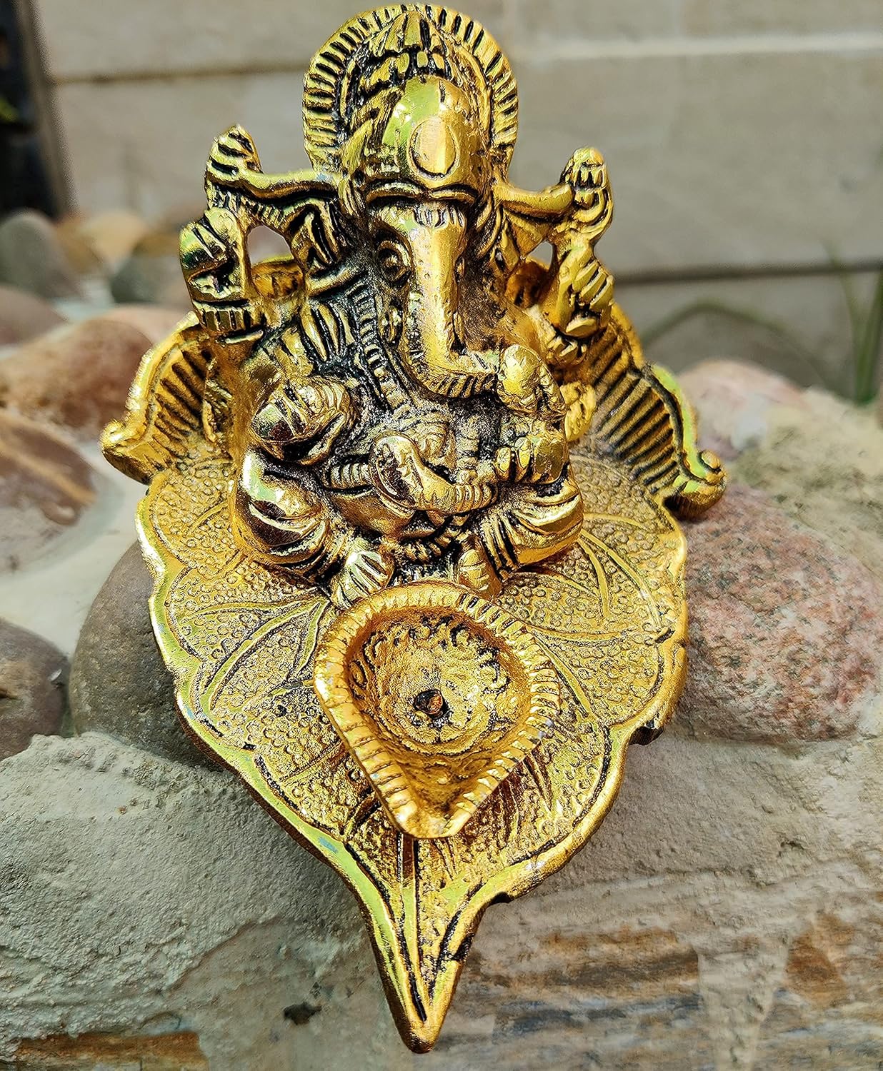 Wonder Care | Ganesha Statue Sculpted in Great Detail in Ivory Antique Finish - Ganesh Idol for Car | Home Decor | Mandir | Gift | Hindu God Idol